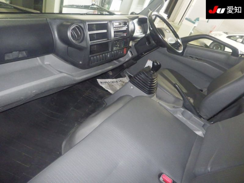  29902  HINO DUTRO  2014  