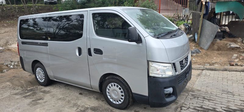  29903  NISSAN CARAVAN  2016  