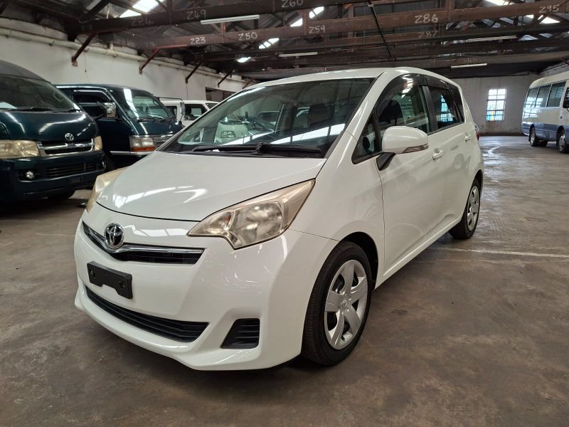  29905  TOYOTA RACTIS  2011  