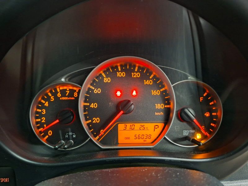  29905  TOYOTA RACTIS  2011  