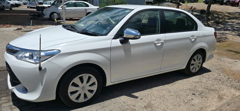  29912  TOYOTA COROLLA AXIO  2017 