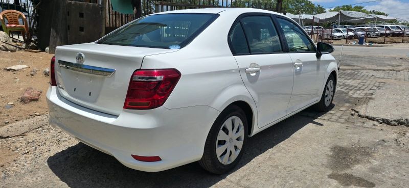  29912  TOYOTA COROLLA AXIO  2017  