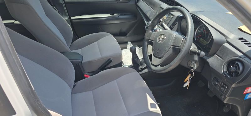  29912  TOYOTA COROLLA AXIO  2017  