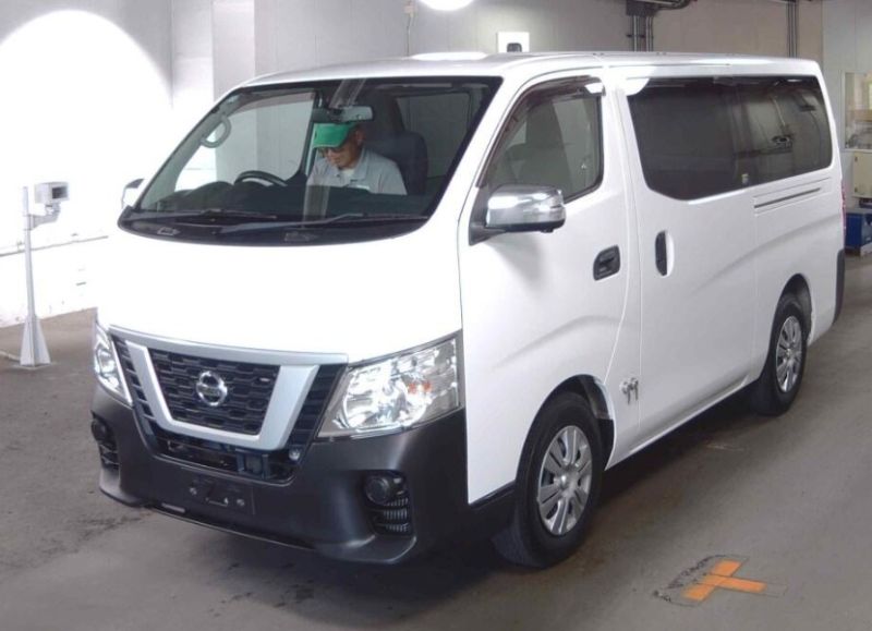  29921  NISSAN CARAVAN  2018  