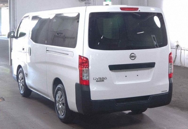  29921  NISSAN CARAVAN  2018  