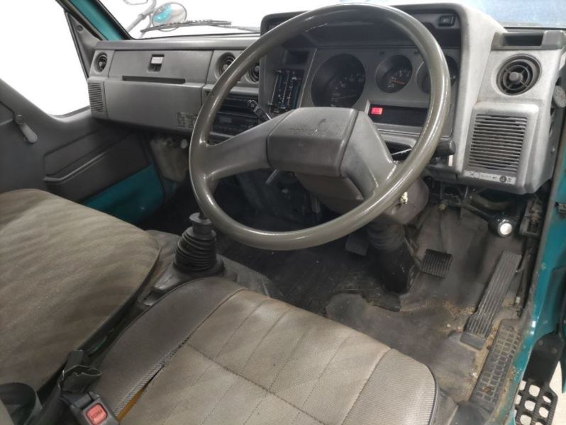 29924  TOYOTA DYNA  1991  