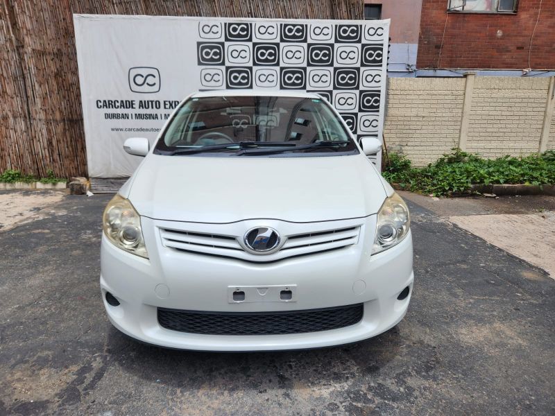  29926  TOYOTA AURIS  2010 