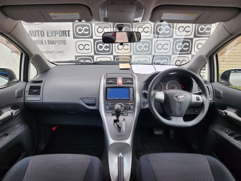  29926  TOYOTA AURIS  2010  