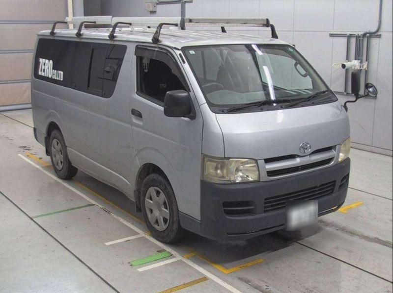  29928  TOYOTA HIACE  2006 