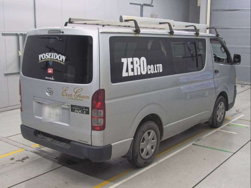  29928  TOYOTA HIACE  2006  