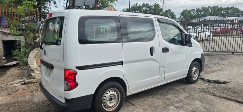  29931  NISSAN VANETTE  2017  