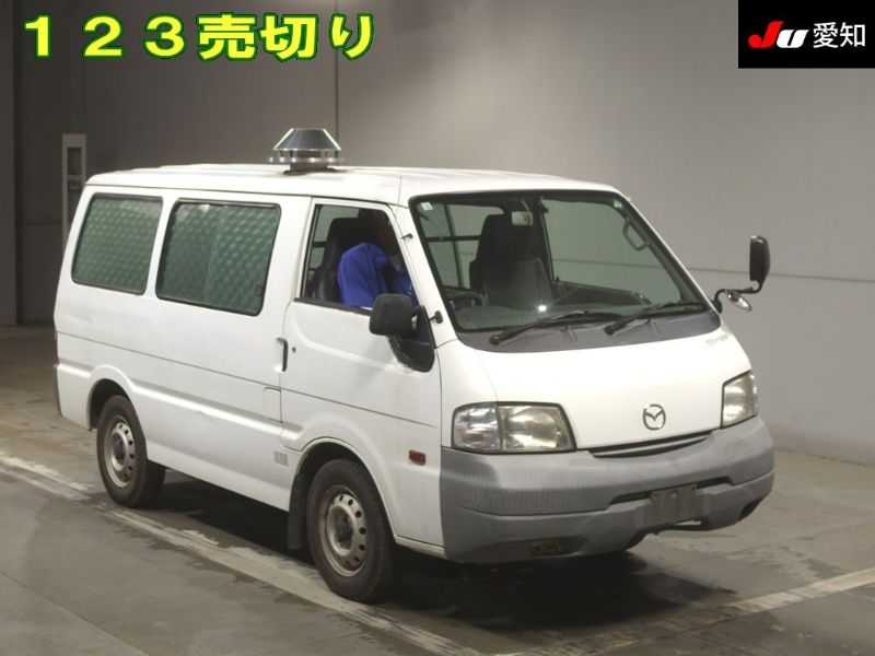  29935  MAZDA BONGO  2011 