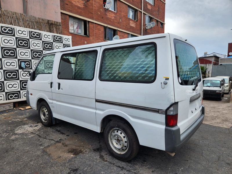  29935  MAZDA BONGO  2011  