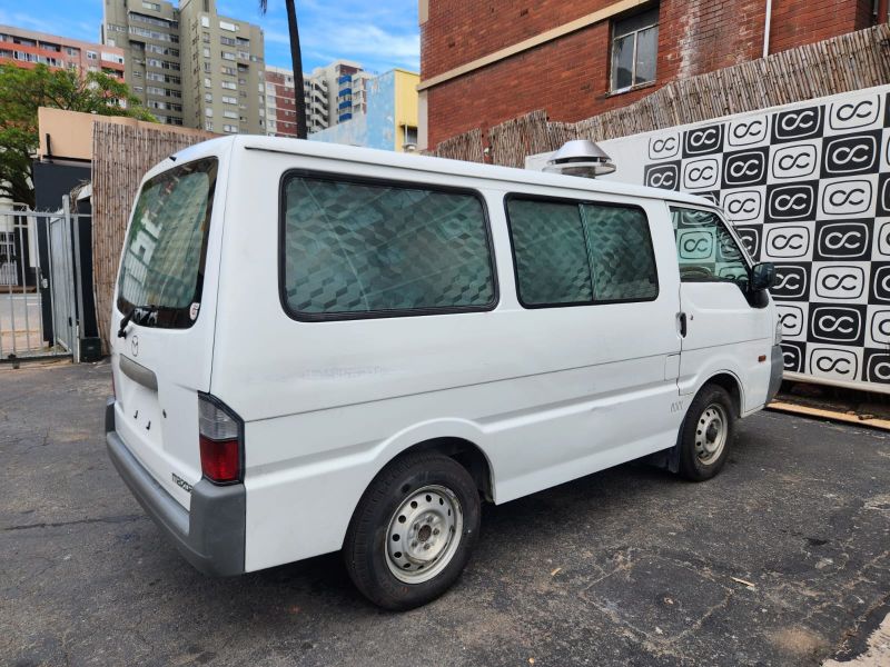  29935  MAZDA BONGO  2011  