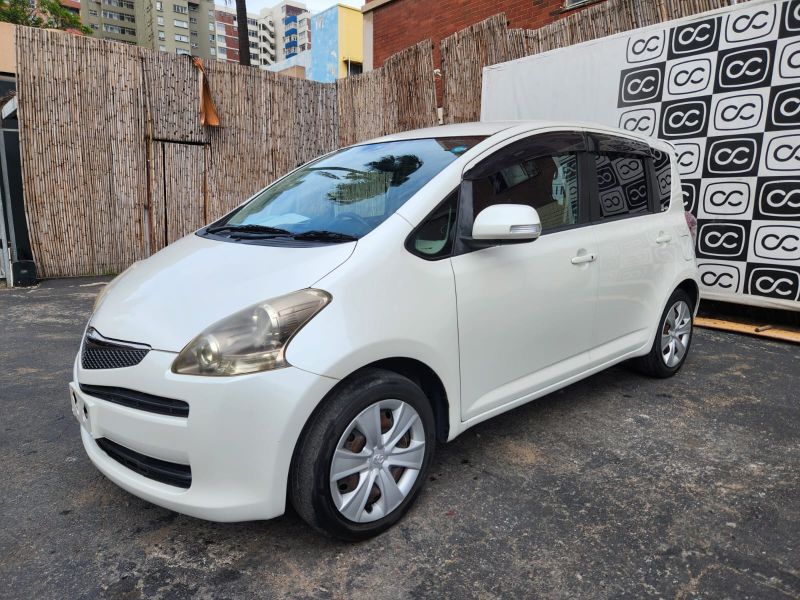  29937  TOYOTA RACTIS  2009  