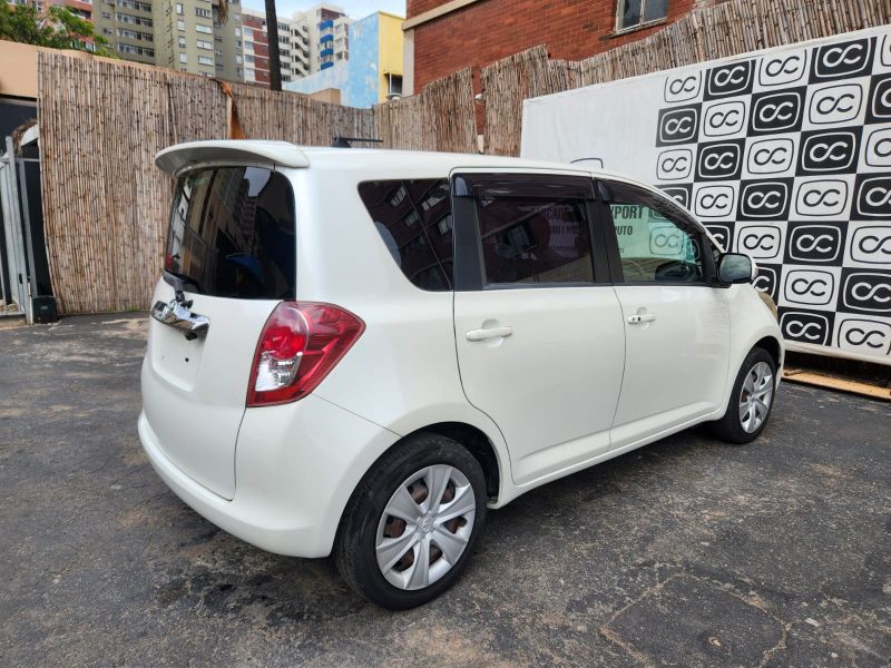  29937  TOYOTA RACTIS  2009  