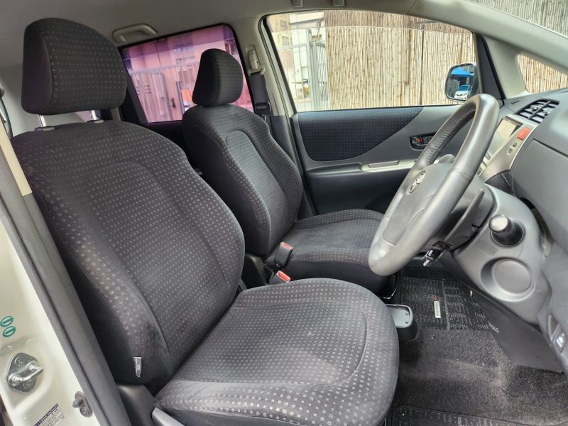  29937  TOYOTA RACTIS  2009  