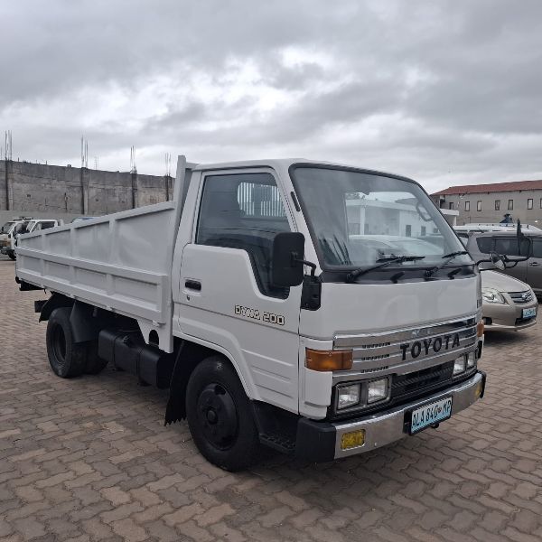  29938  TOYOTA DYNA  1992  