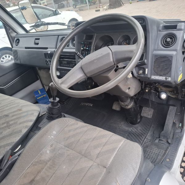  29938  TOYOTA DYNA  1992  