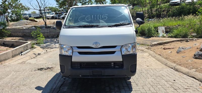  29939  TOYOTA HIACE  2016  