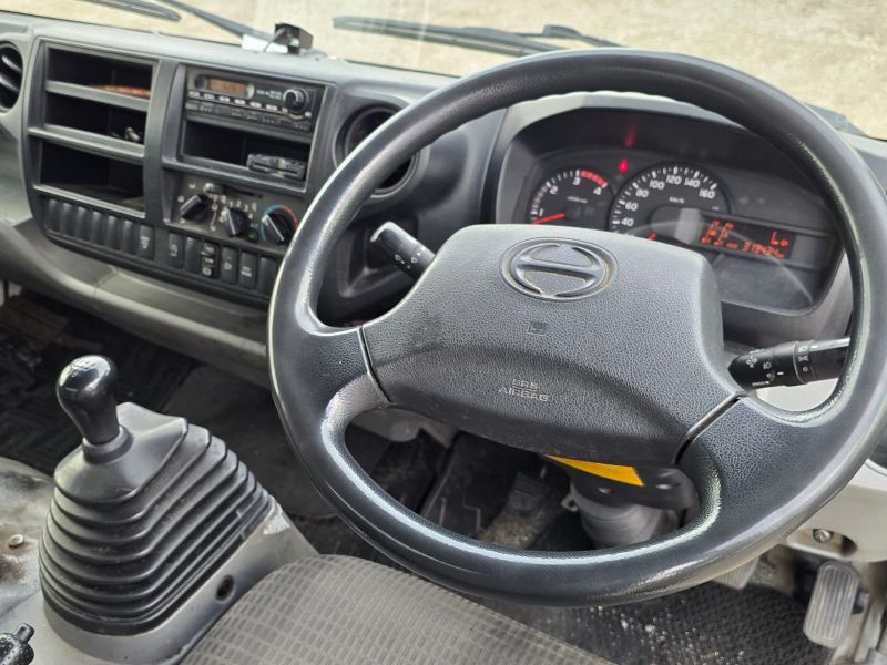  29944  HINO DUTRO  2014  