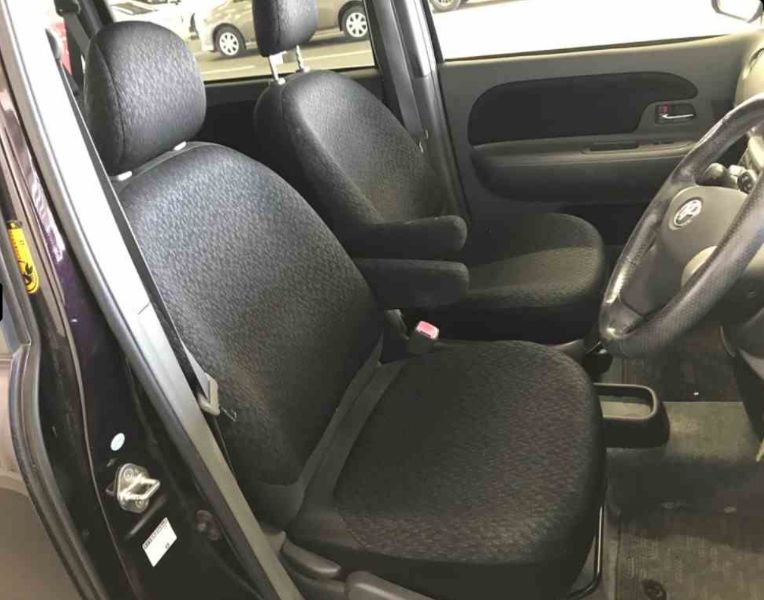  29946  TOYOTA SIENTA  2013  