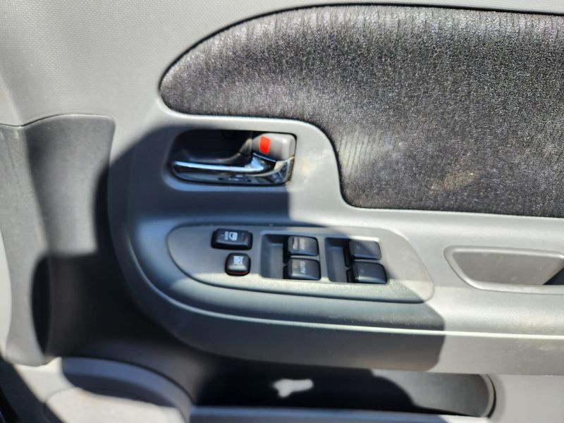  29946  TOYOTA SIENTA  2013  