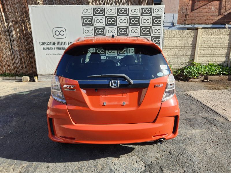  29949  HONDA FIT  2012  