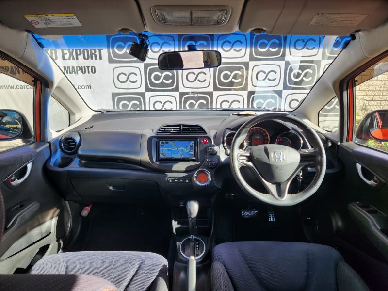  29949  HONDA FIT  2012  