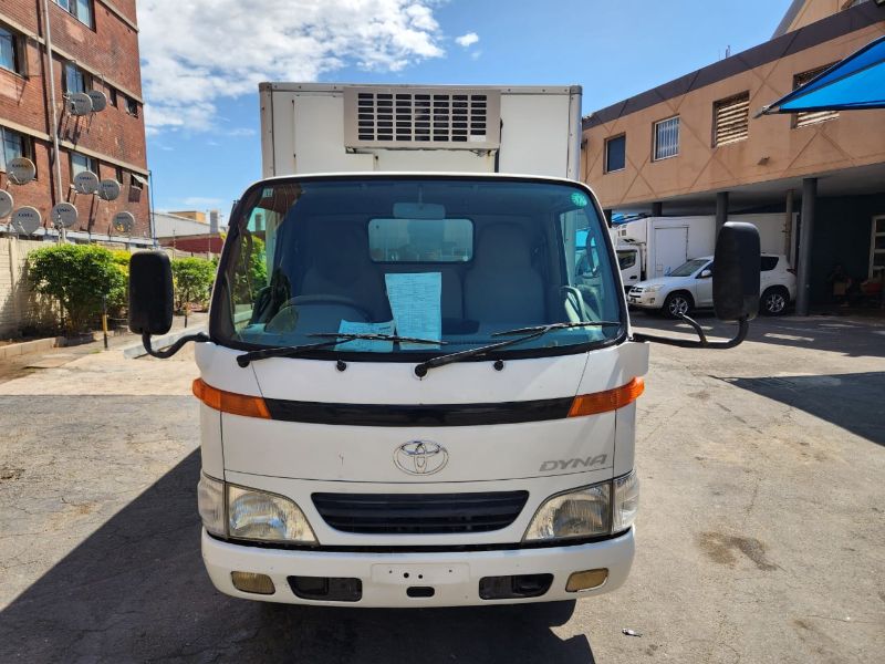  29962  TOYOTA DYNA  1999  