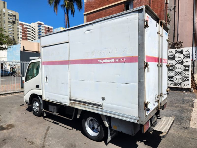  29962  TOYOTA DYNA  1999  