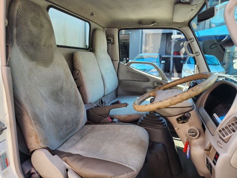  29962  TOYOTA DYNA  1999  