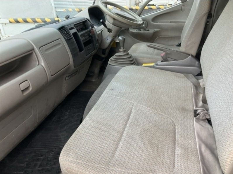  29965  HINO DUTRO  2001  