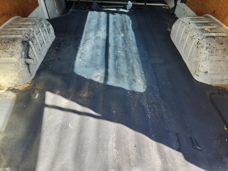  29968  TOYOTA HIACE  2003  