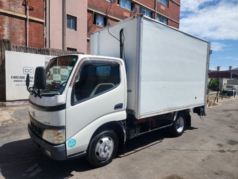  29979  TOYOTA DYNA  2002 