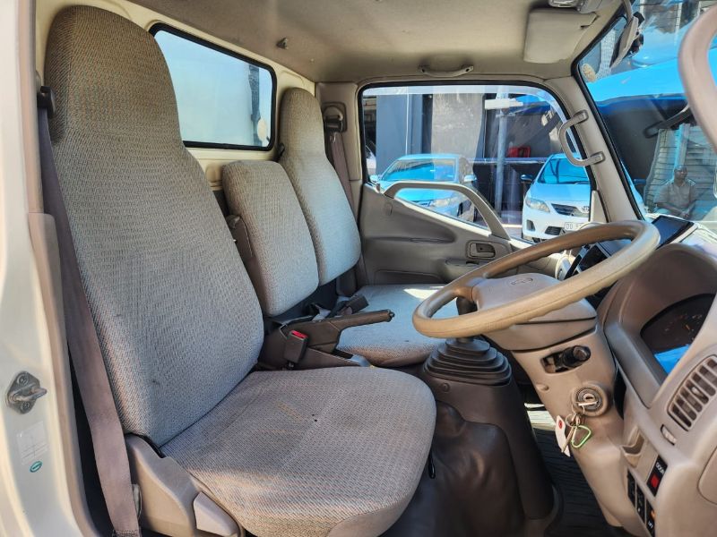  29979  TOYOTA DYNA  2002  