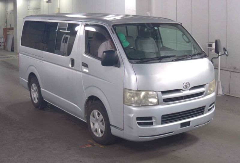  29980  TOYOTA HIACE  2005 