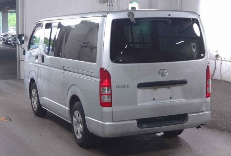  29980  TOYOTA HIACE  2005  