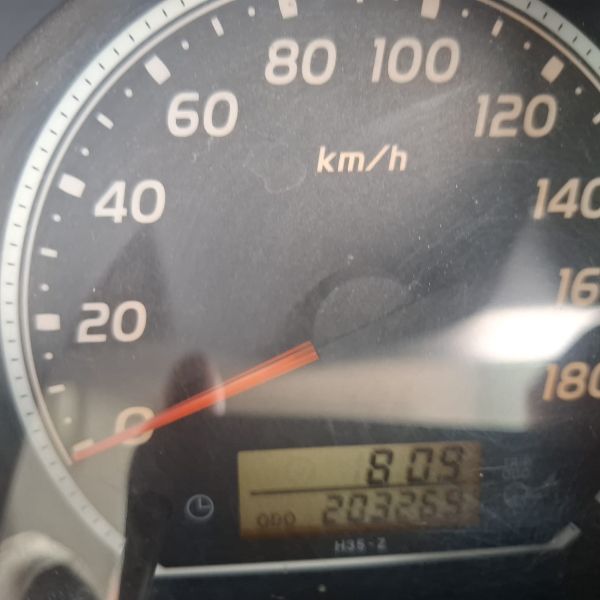  29980  TOYOTA HIACE  2005  