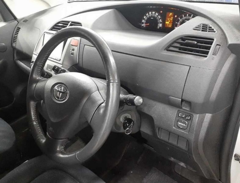  29981  TOYOTA RACTIS  2007  