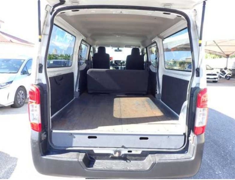  29986  NISSAN CARAVAN  2017  