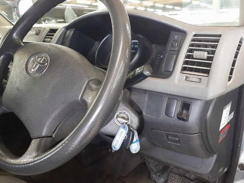  29995  TOYOTA REGIUS  2007  