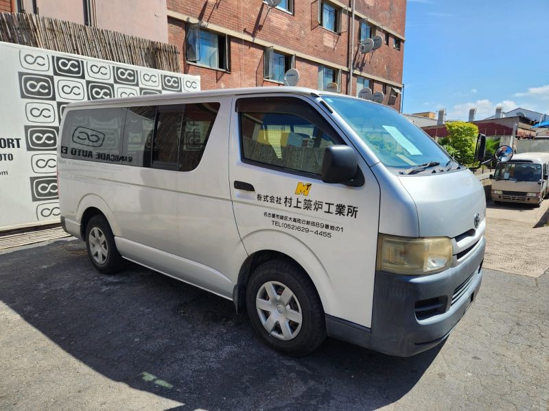  29995  TOYOTA REGIUS  2007  