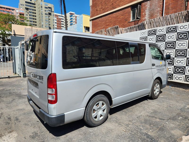  29995  TOYOTA REGIUS  2007  