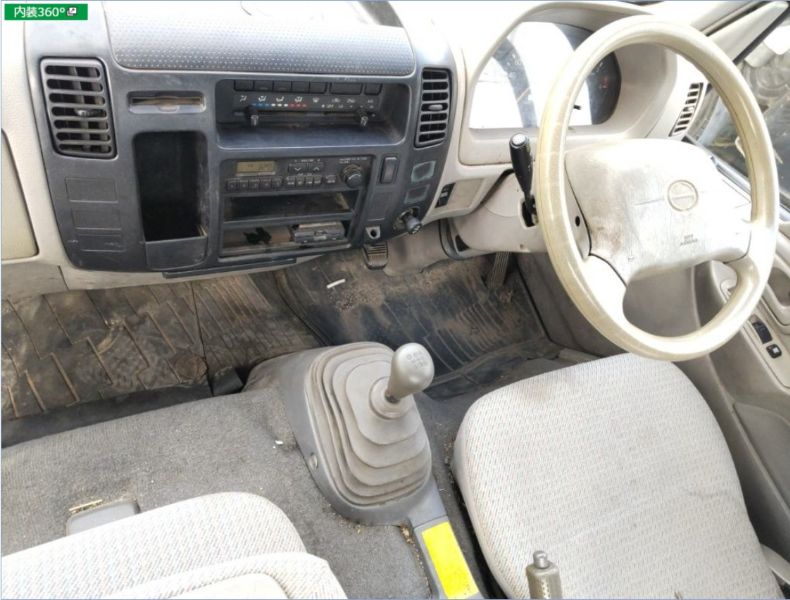  30001  HINO DUTRO  2003  