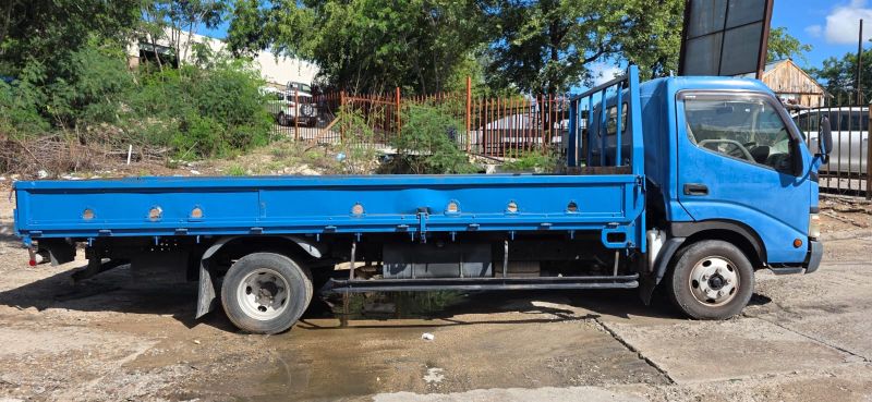  30001  HINO DUTRO  2003  