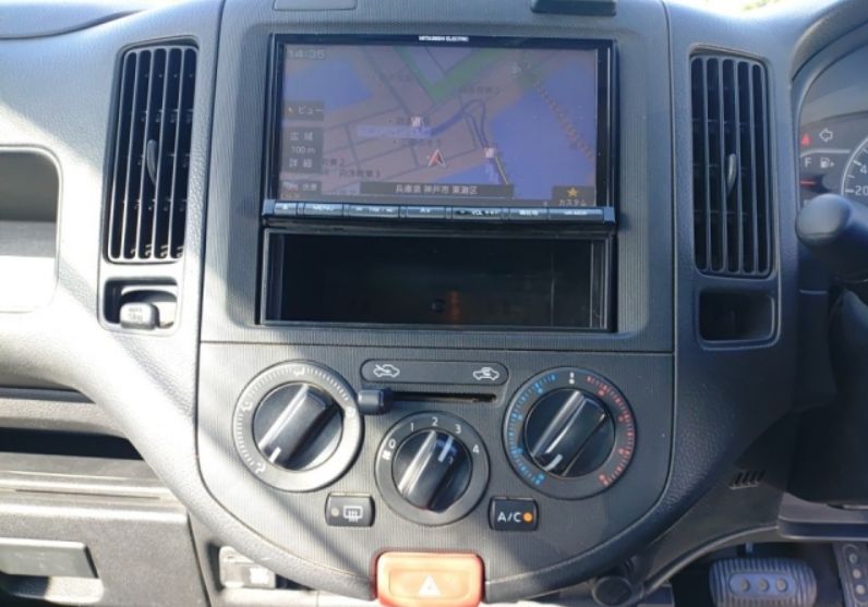  30003  NISSAN AD  2018  