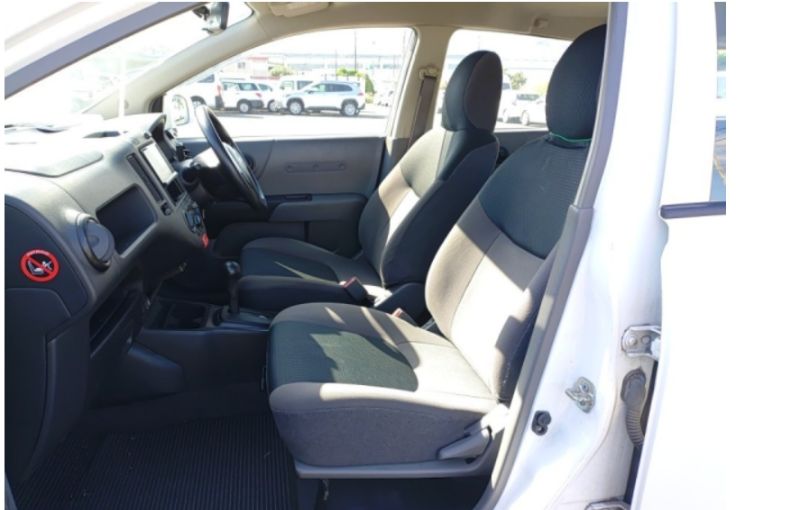  30004  NISSAN AD  2018  