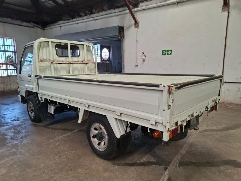  30005  TOYOTA HIACE  1994  