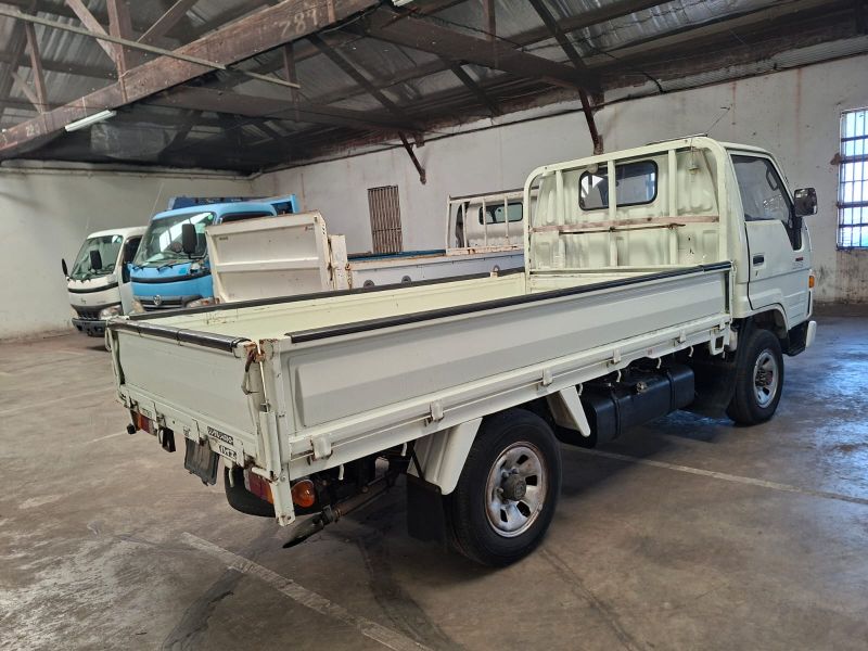  30005  TOYOTA HIACE  1994  